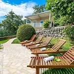Iris - Opatija By Guide Vilă *