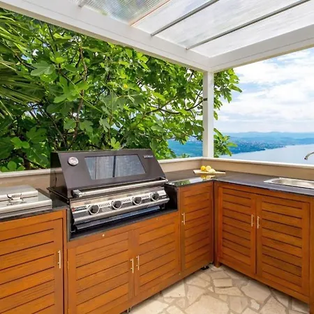 Willa Iris - Opatija By Guide *