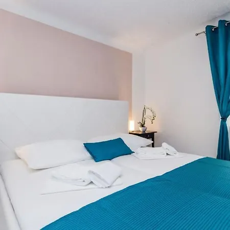 Iris - Opatija By Guide * Breza