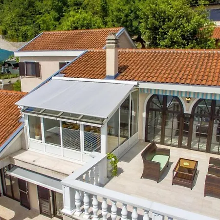 Iris - Opatija By Guide Willa *