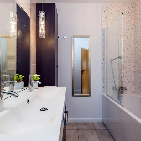 Iris - Opatija By Guide *