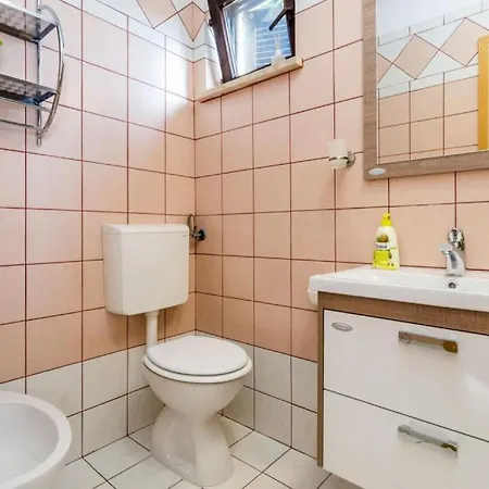 Iris - Opatija By Guide Breza