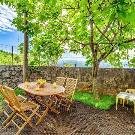 Iris - Opatija By Guide Willa *