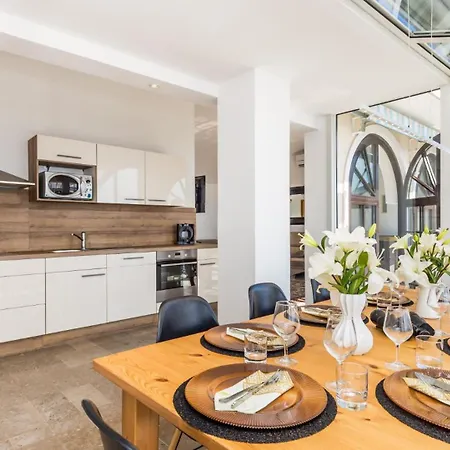 Iris - Opatija By Guide * Breza