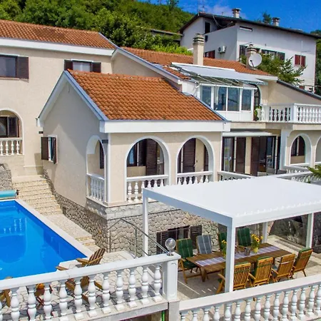 Iris - Opatija By Guide Villa Breza