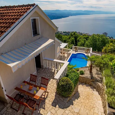 Villa Iris - Opatija By Guide Breza