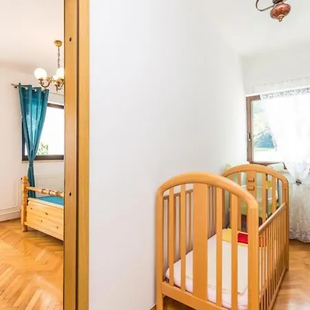 Iris - Opatija By Guide *